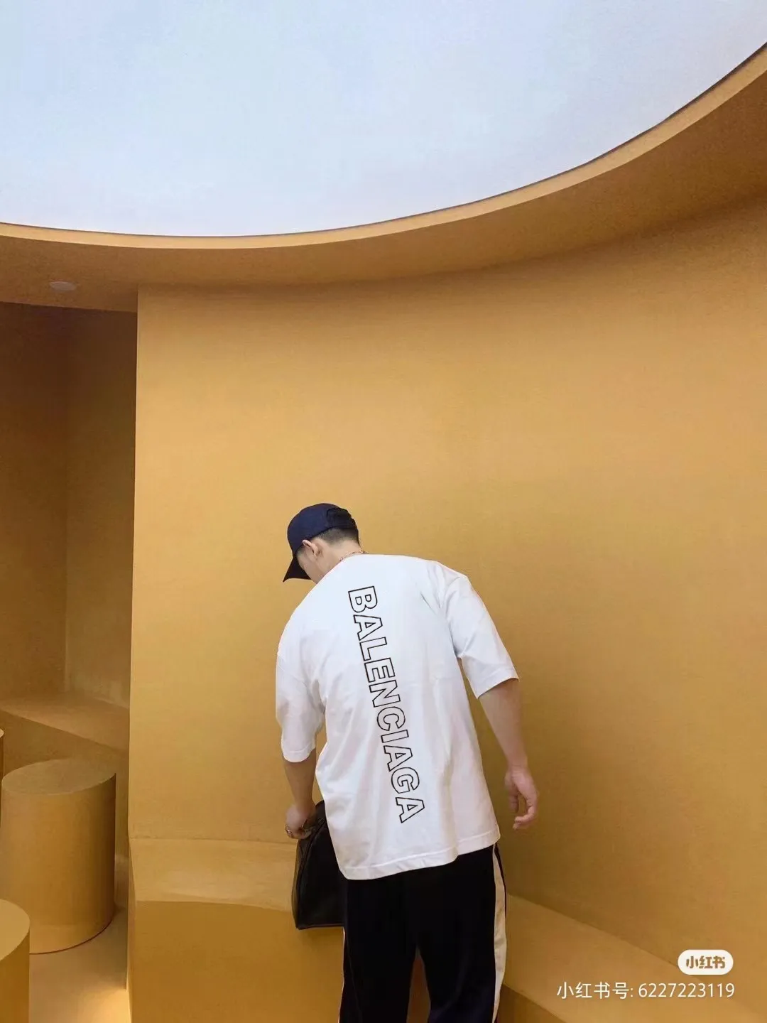 P80✨🔥 BALENCIAGA Paris lettering printed short-sleeved T-shirt, custom-woven and dyed 280g combed cotton heavyweight fabric, zero color difference in thread, perfect details, different from the current version on the market, welcome to compare, Same Style for men and women, must-sell in the picture above Color: White Black Size: 1 2 3 4